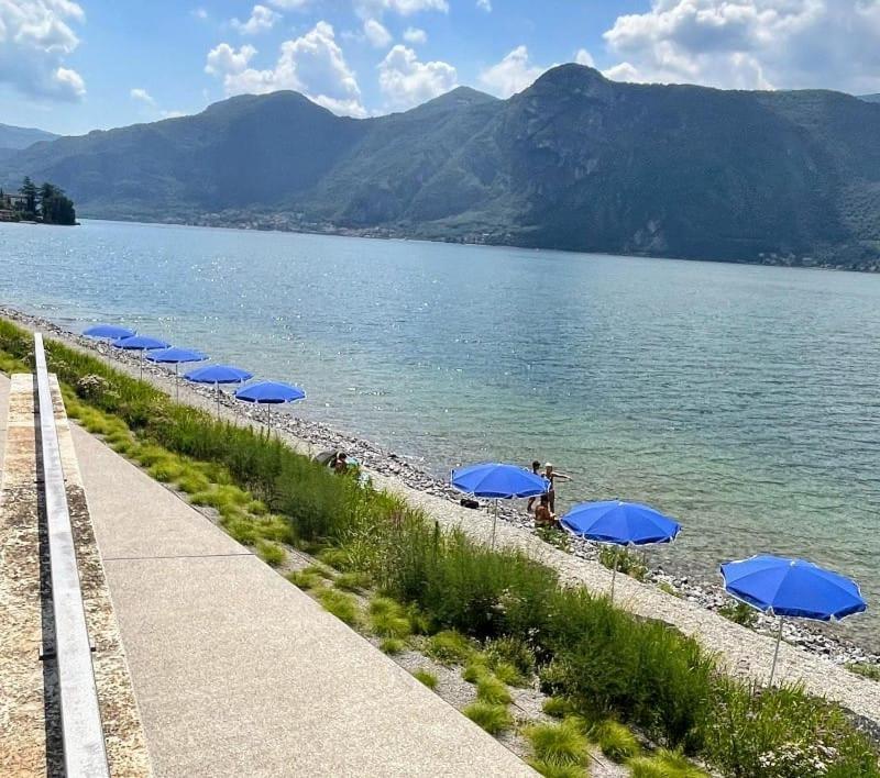 B&B-Foresteria Casa Della Musica Lake Como Мандельо дел Ларио Екстериор снимка