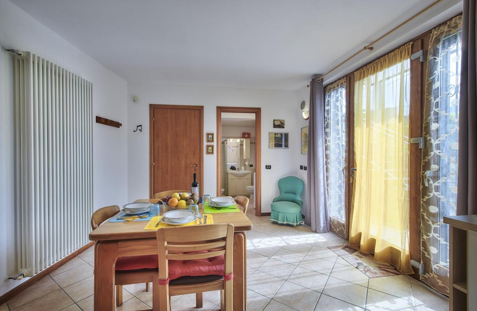 B&B-Foresteria Casa Della Musica Lake Como Мандельо дел Ларио Стая снимка