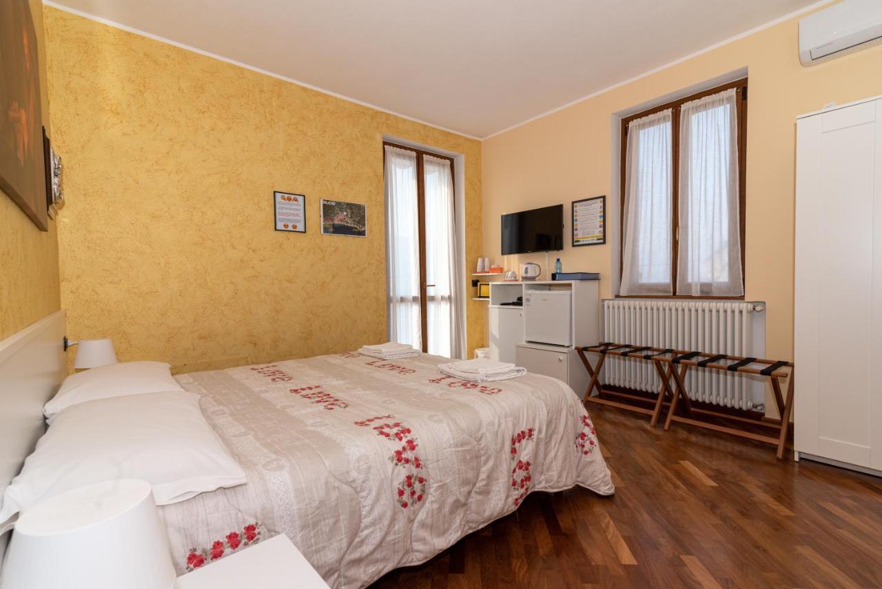 B&B-Foresteria Casa Della Musica Lake Como Мандельо дел Ларио Екстериор снимка